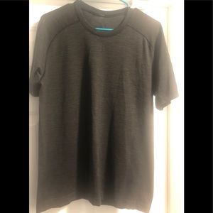 Lululemon metal vent tech